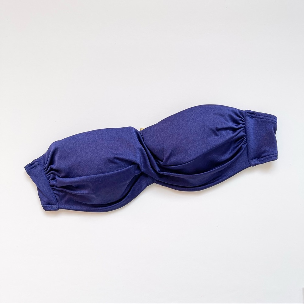NWOT Victoria’s Secret Twist Bandeau Bikini Top 32A Padded w/ Detachable Straps
